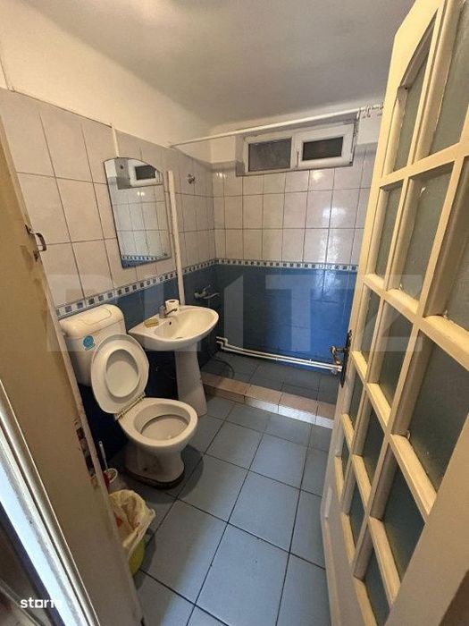 Casa cu 4 camere, cazare muncitori sau sediu firma,  cartierul Romanes