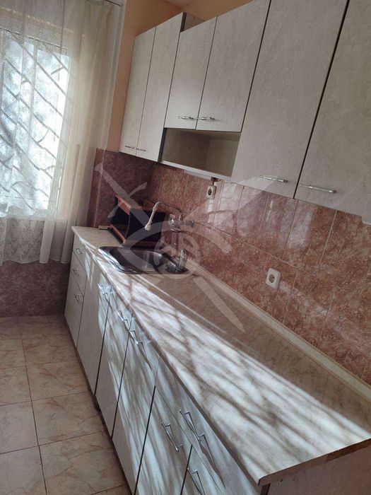 Дава се под наем Тристаен апартамент в Пловдив, Тракия - 89 кв.м за 500 € - Снимка #1