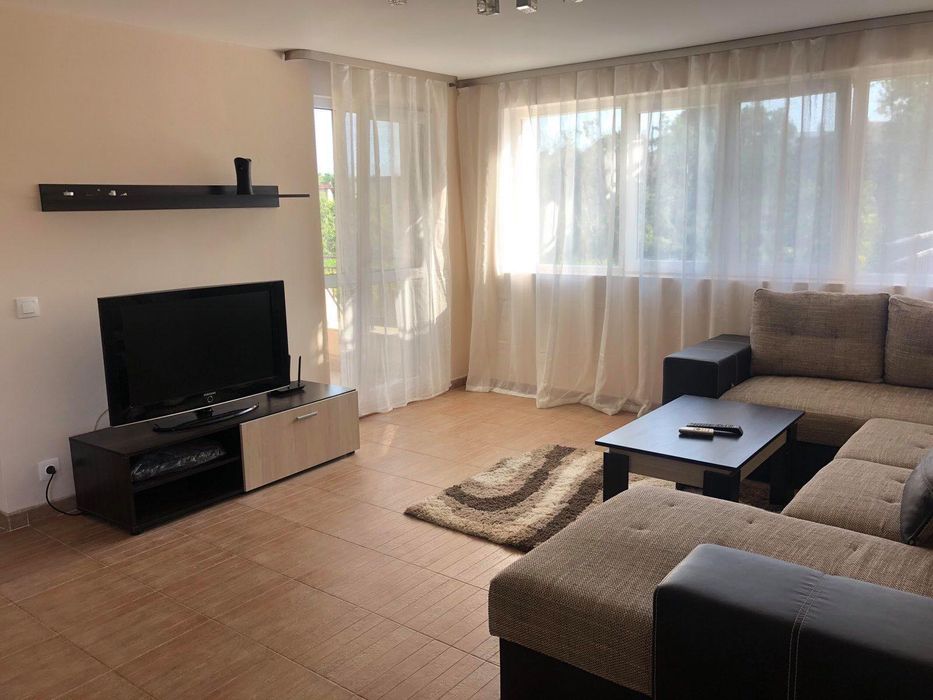 Дава се под наем Етаж от къща в Варна, Център - 85 кв.м за 750 € - Снимка #2