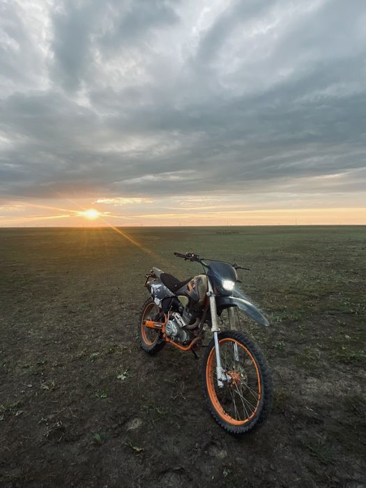 Продам эндуро в идельном сост