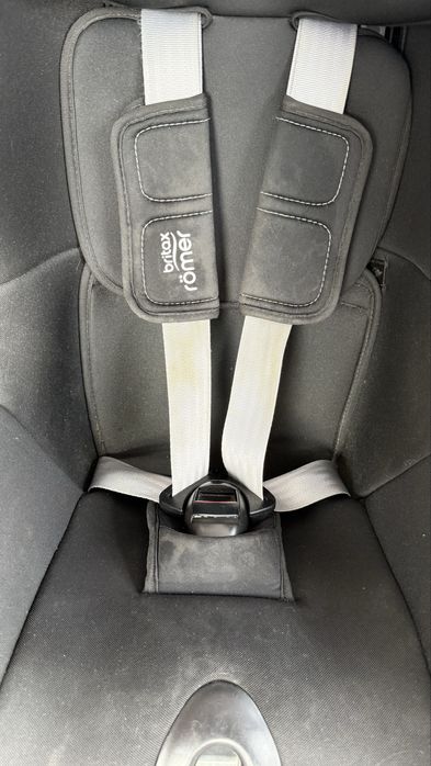 Scaun auto Britax Römer Dualfix i-SIZE
