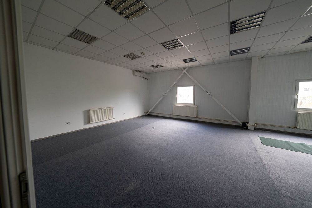 Hală Depozit + Birouri Otopeni Centura Nord | 1093 mp | Acces TIR Renovat.