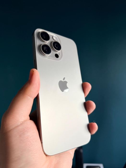 Продам 15 про макс