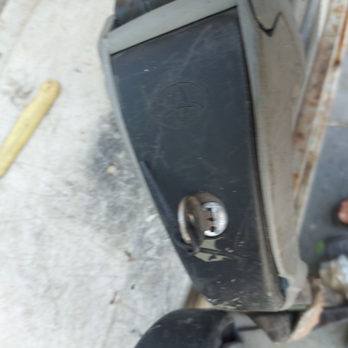 Оригинален багажник Toyota Avensis