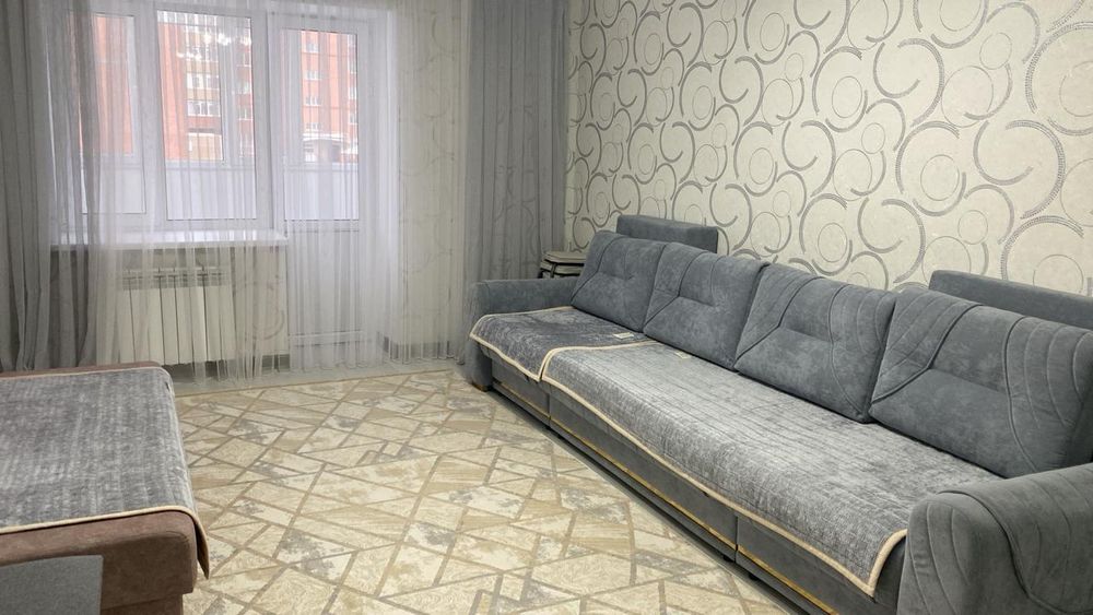 Продам 1 к кв на Батыс 2