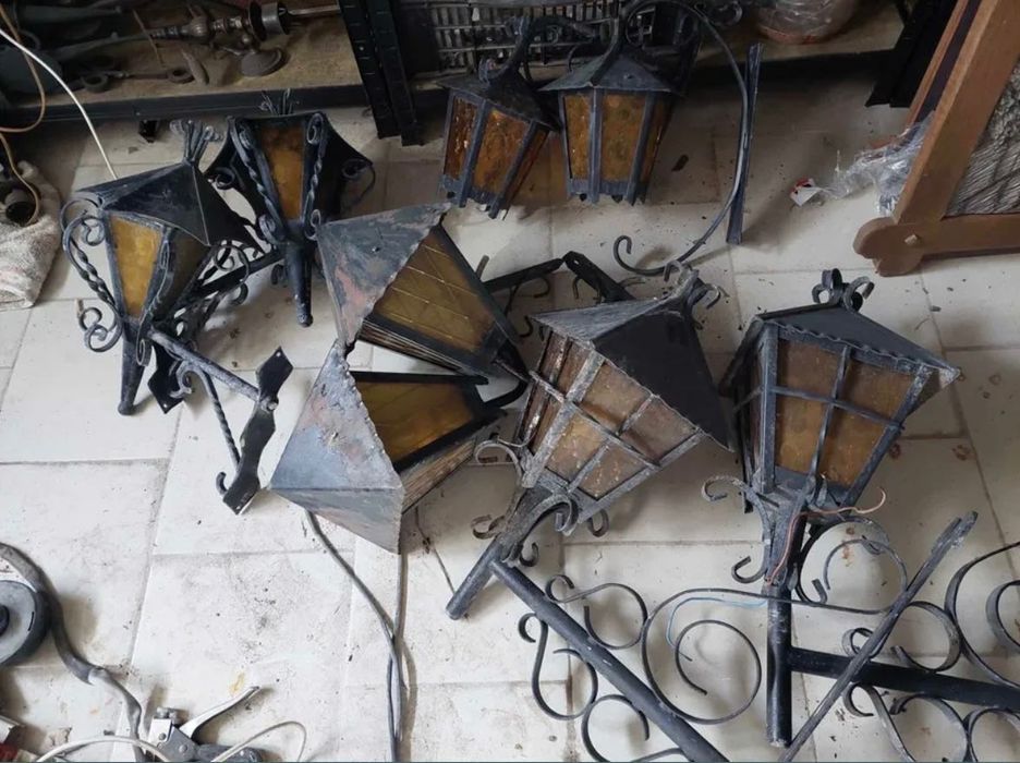 Стари , масивни лампи  Уникати  от ковано желязо . Над 50 годишни