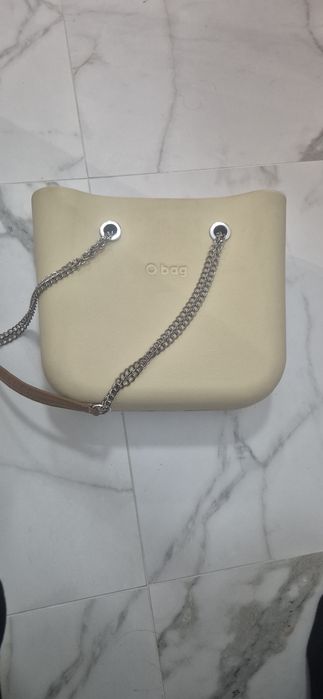 Голяма чанта O'BAG бежава