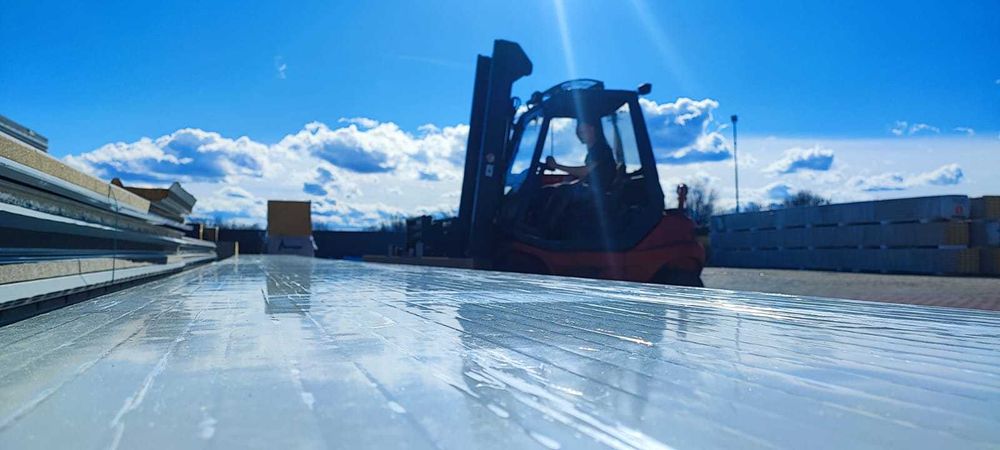 Panouri sandwich / tabla cutata / distantiere cofraj / accesorii