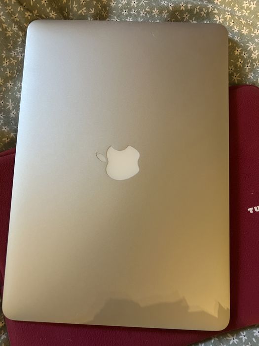 Macbook Air 13”,  128GB