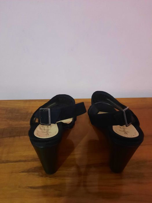 Sandale Clarks nou