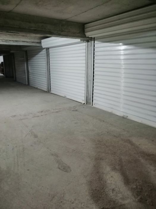 Дава се под наем Гараж / Паркомясто в Кърджали, Център - 18 кв.м за 51 € - Снимка #1