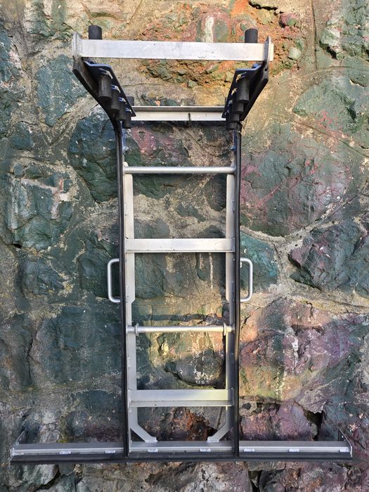 Scară exterioară rulotă