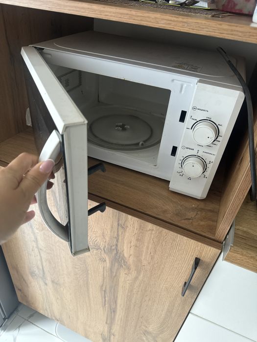 Продам микроволновку!!! Не греет