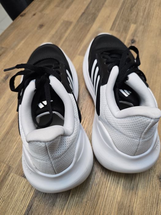 Adidasi adidas 36
