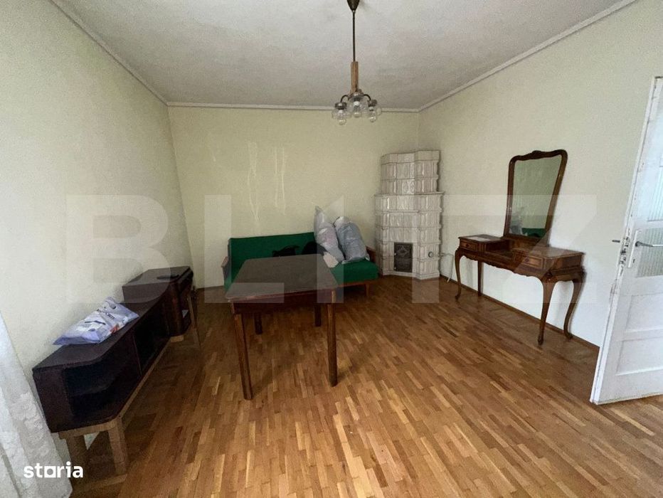 Oportunitate investitionala: Casa cu subsol, parter, etaj si mansarda,