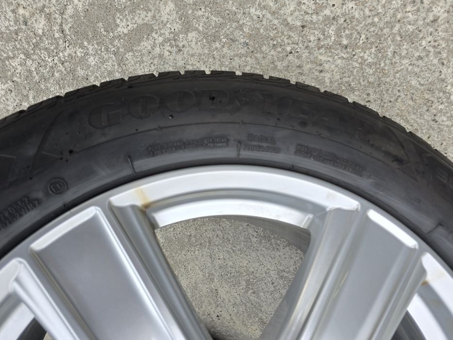 2 Броя 255/55/19 Goodyear 7mm 2023DOT КАТО НОВИ