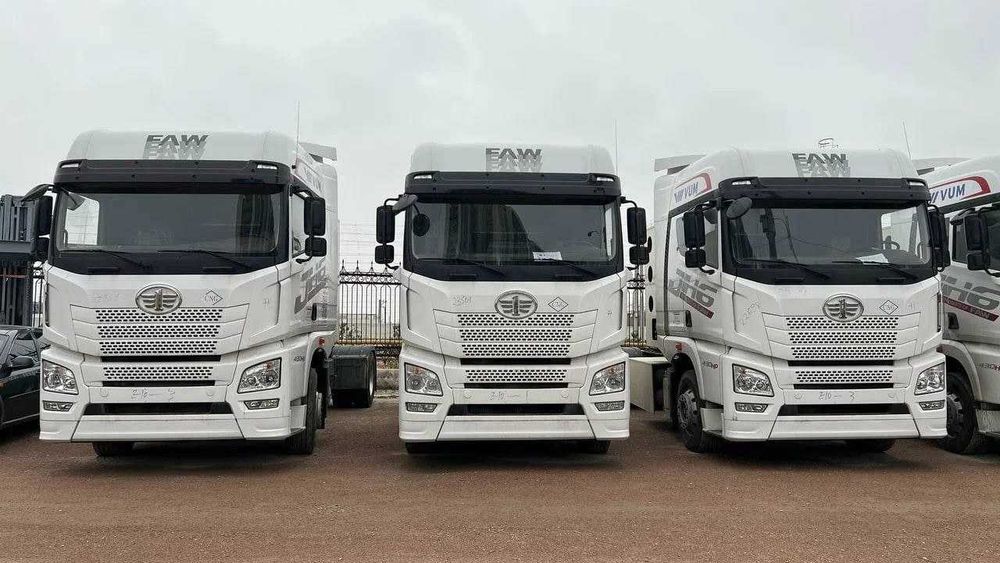 Тягач FAW 6x4 Лизинг
