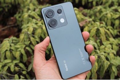 Продам телефон Redmi note 13 pro 8/256 в идеальном состоянии