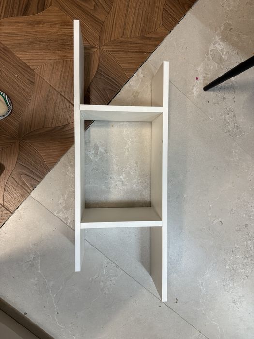 Полка настенная новая