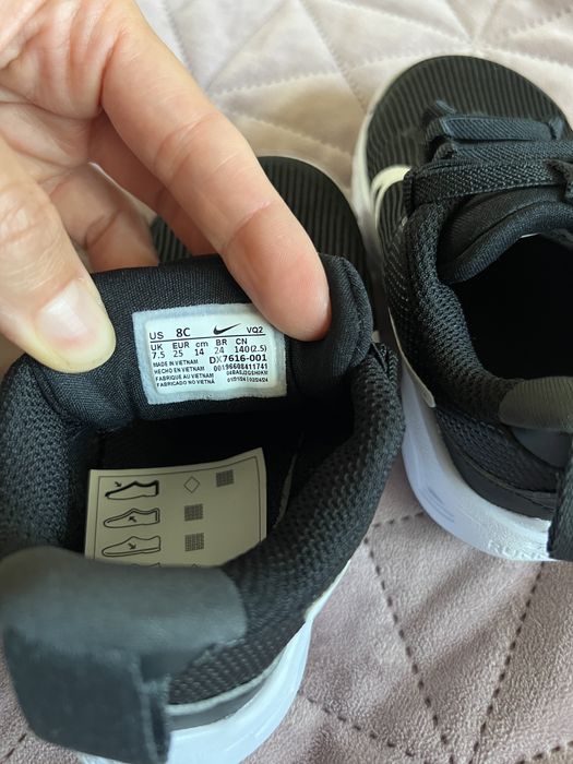 Нови детски маратонки  Nike 25ти номер