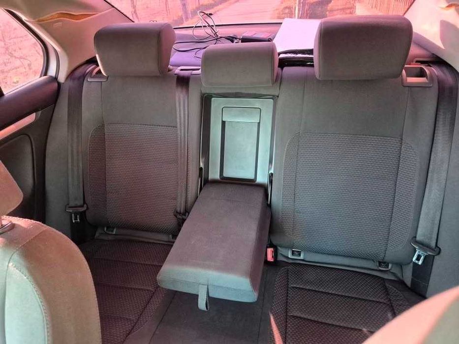 Volkswagen Jetta 2.0 TDI 170 CP