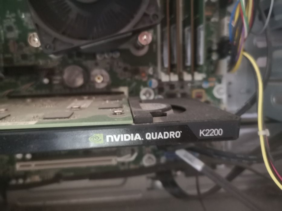 pc hp  i7 8gb x4 ddr4 2400  ram   500 gb hdd placa  video k 2200