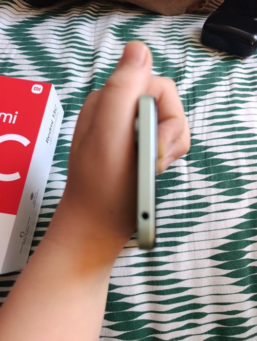 Продам телефон редми 13 с