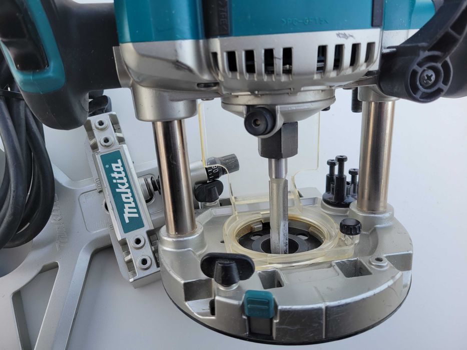 Оберфреза Makita PR2301FC 2100вата Made in Japan