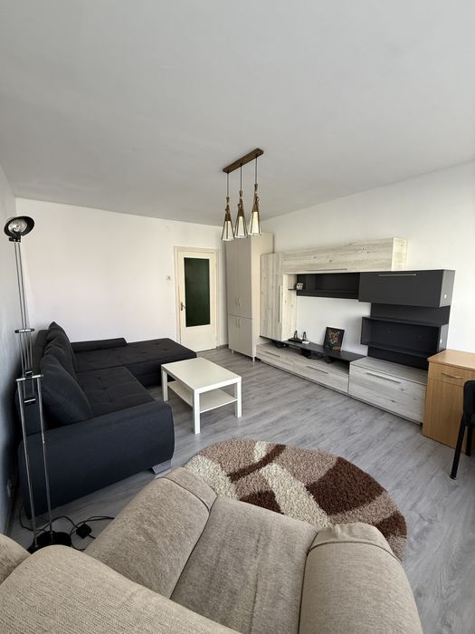 Inchiriez apartament 2 camere Mihai Viteazu