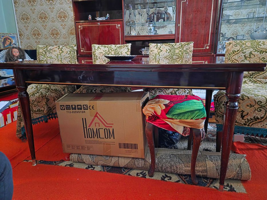 Set Mobilă Vintage din Lemn Masiv – 5 Piese