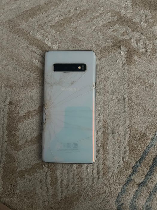 Samsung s10 8/128  сатылады