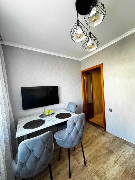 Продам 3 ком квартиру РН Парка
