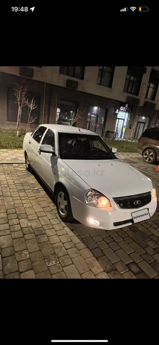 Продам Приору срочно