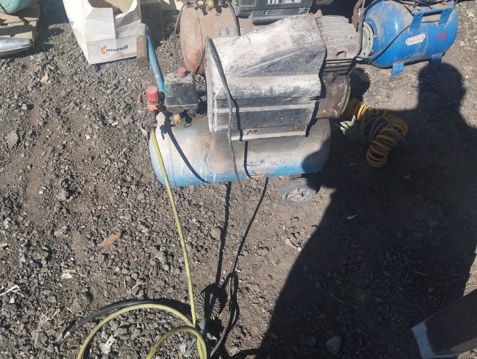 Продам компрессор б.у