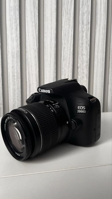 Камера canon 2000d