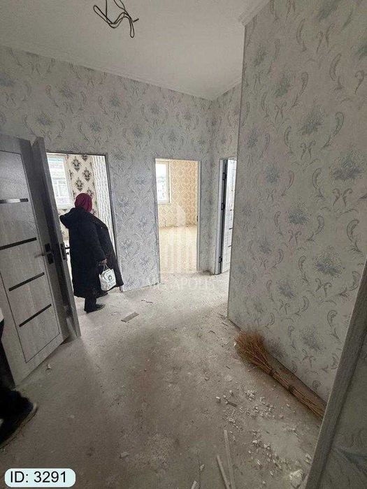 ARZON SOTILADI ️⃣№3291 7-mikrorayon 43-maktab oldida karopka kvartira