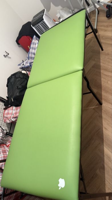 Продам массажный кушетку