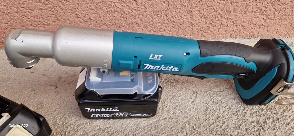 Makita pistol de impact pe acumulatori