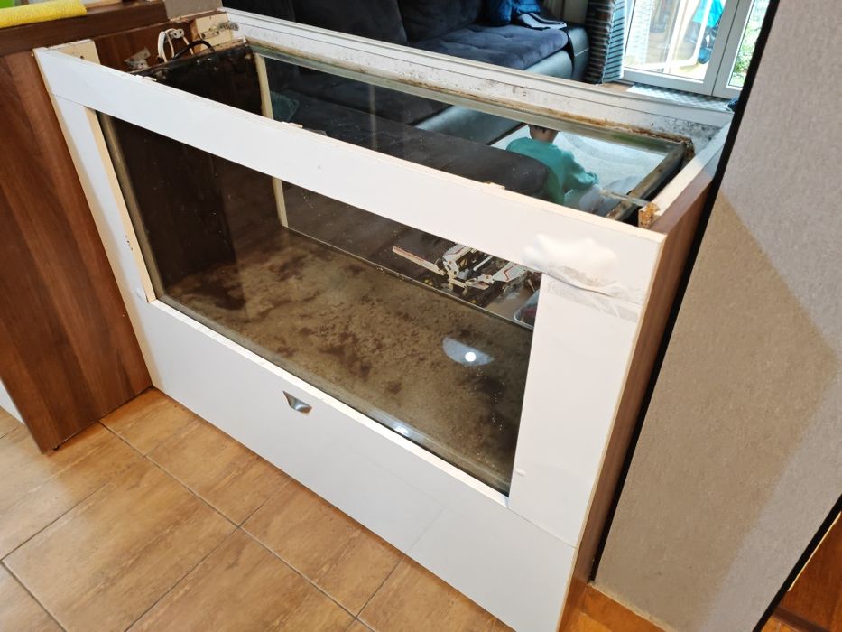 Acvariu 200 litri cu pompa externa etc