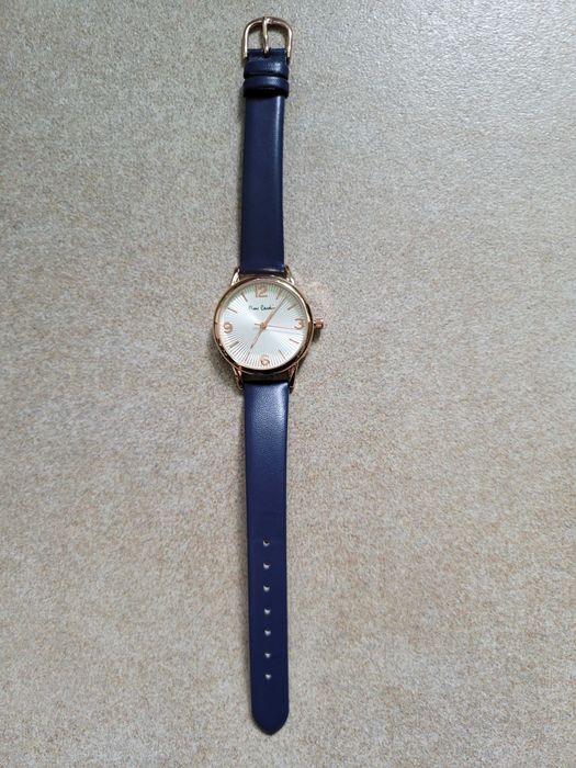 Комплект дамски часовници Pierre Cardin с 2 подаръка на ТОП цена