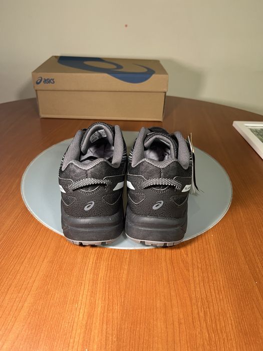 Кроссофки ASICS Gel Venture 6/ 42