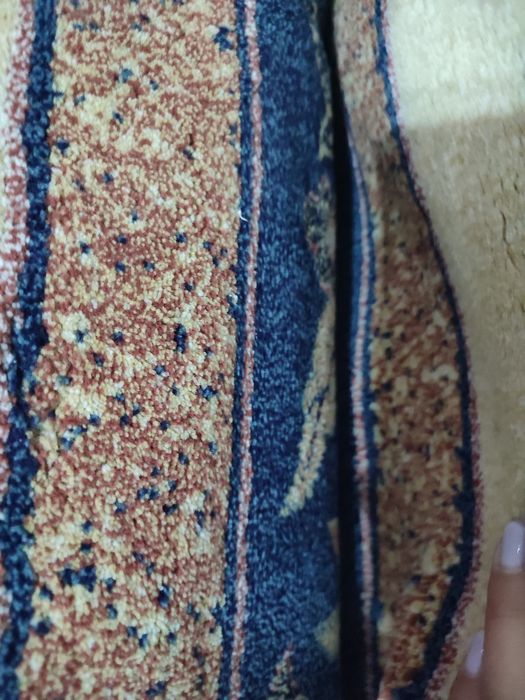 Продается ковер 37000