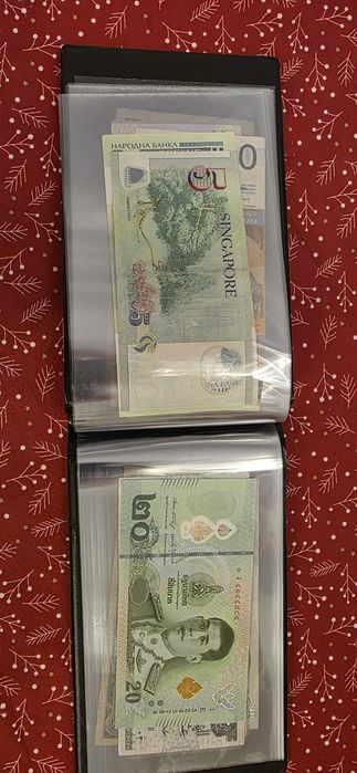 Vand album cu 20 bancnote.