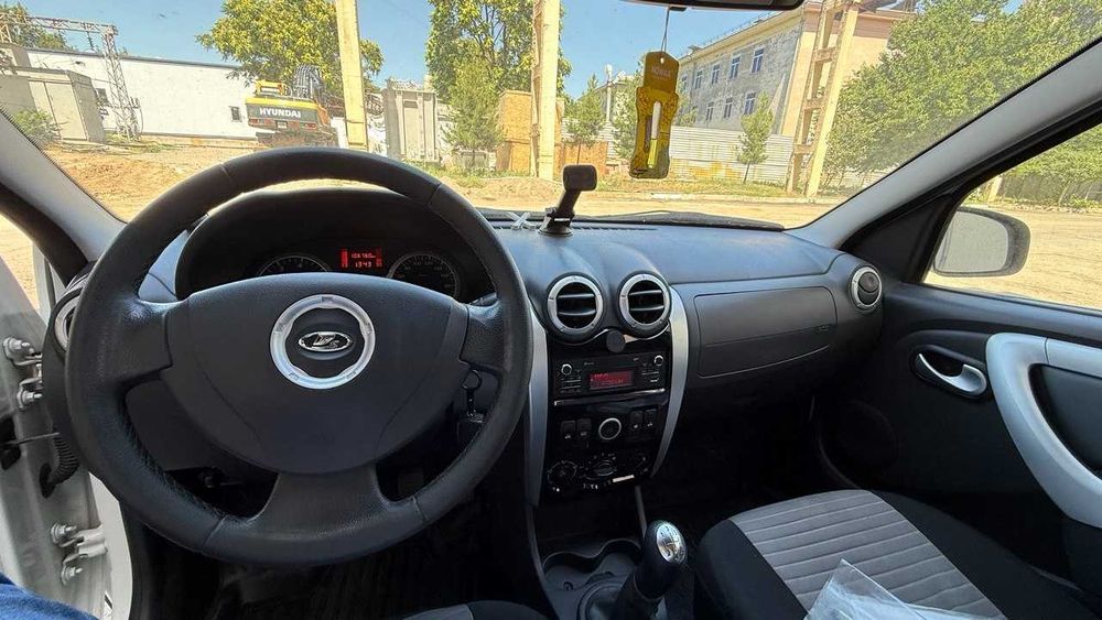LADA Largus Cross 2020