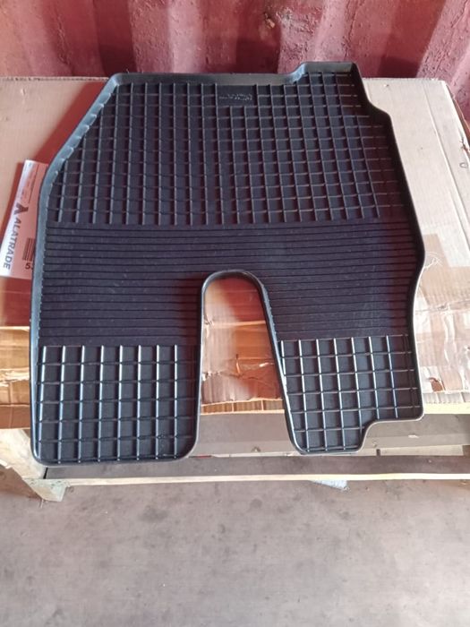 IVECO Коврики для салона.