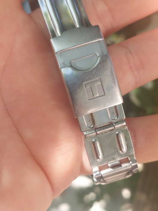 Tissot de vînzare