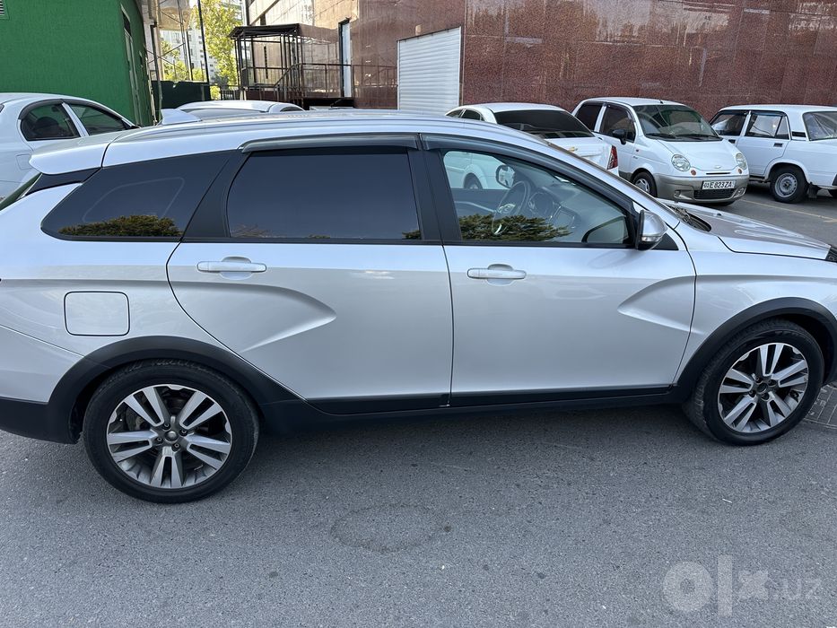 Lada Vesta Cross SW (2019)