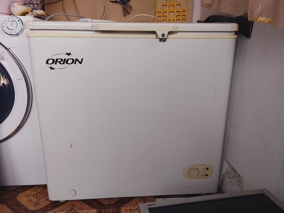 Продам морозильник