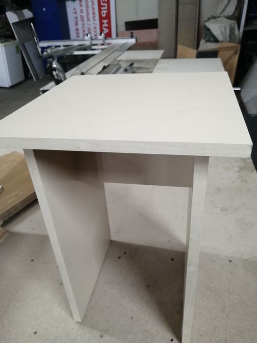 Продам стол со стульями