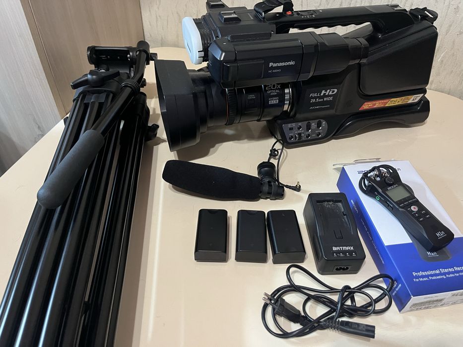 Видеокамера Panasonic HC-MDH3